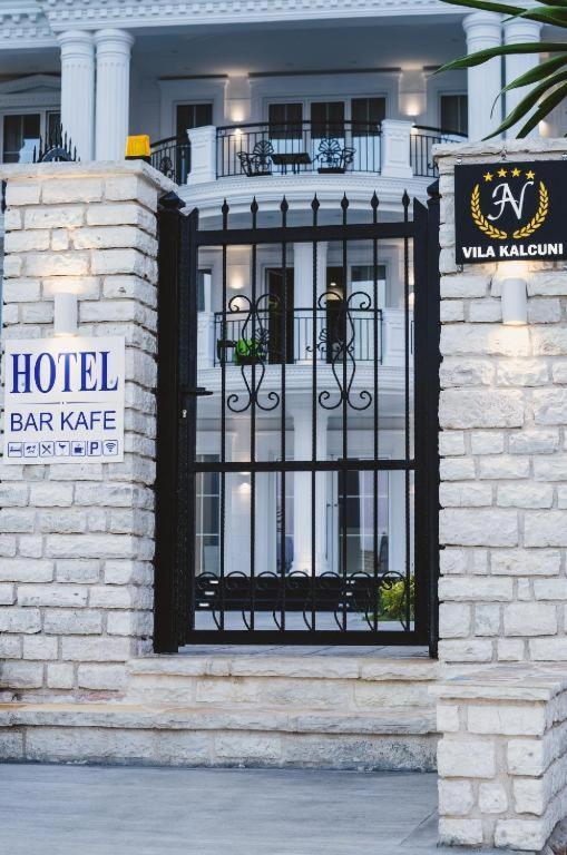 Hotel Kalcuni 4*