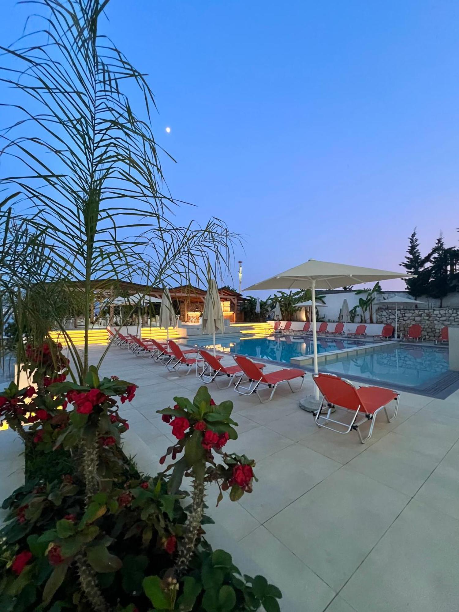 Hotel Kalcuni 4*
