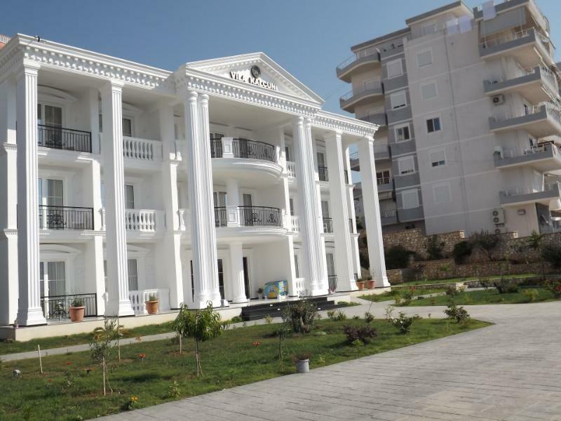 Hotel Kalcuni 4*